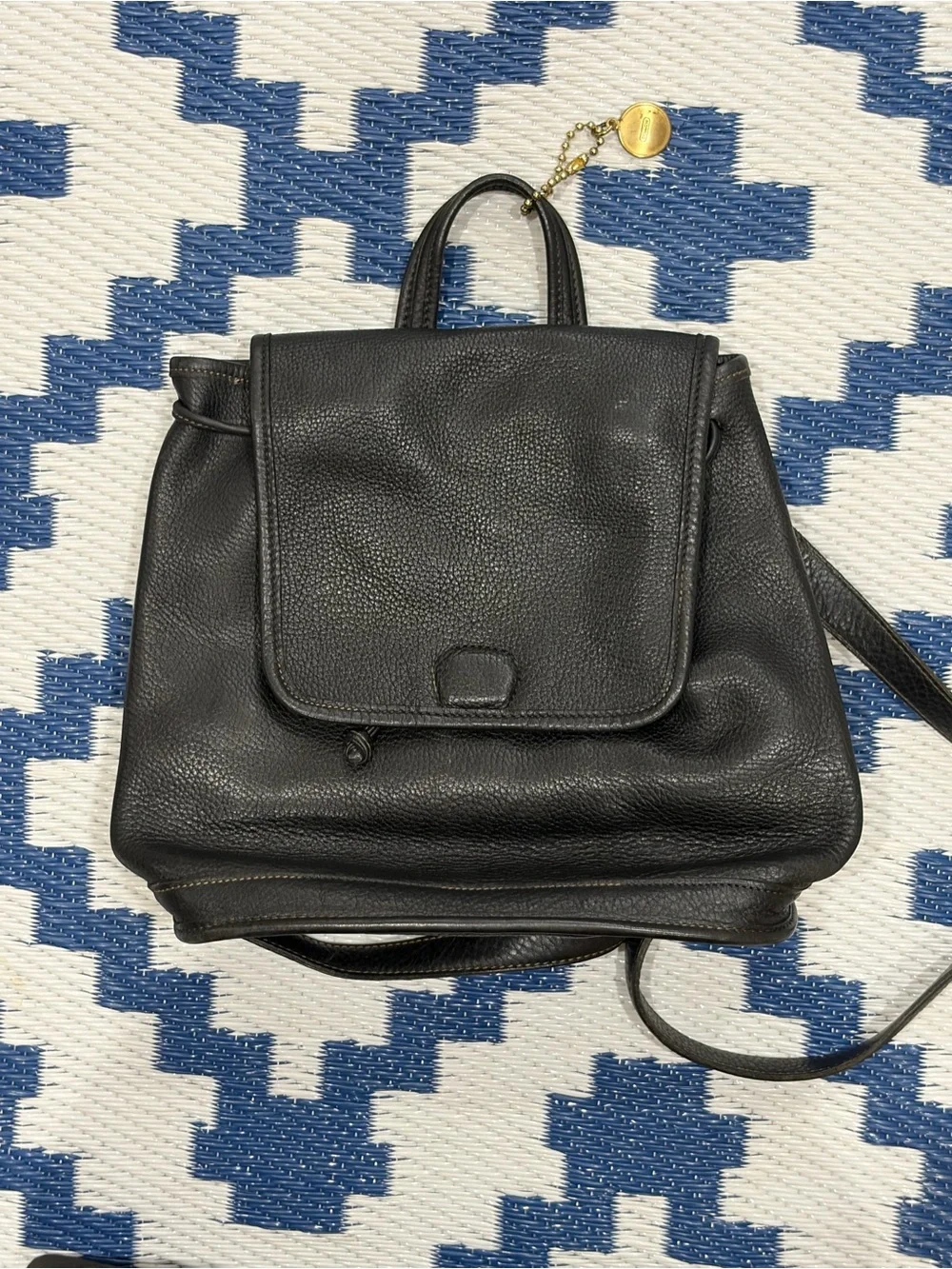 Vintage Coach Black Leather Cinch Backpack Gold Hardware Leather Strap
